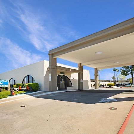 Heritage Inn Express Роузвил Екстериор снимка
