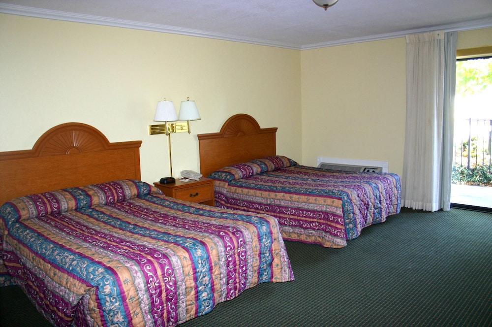 Heritage Inn Express Роузвил Екстериор снимка