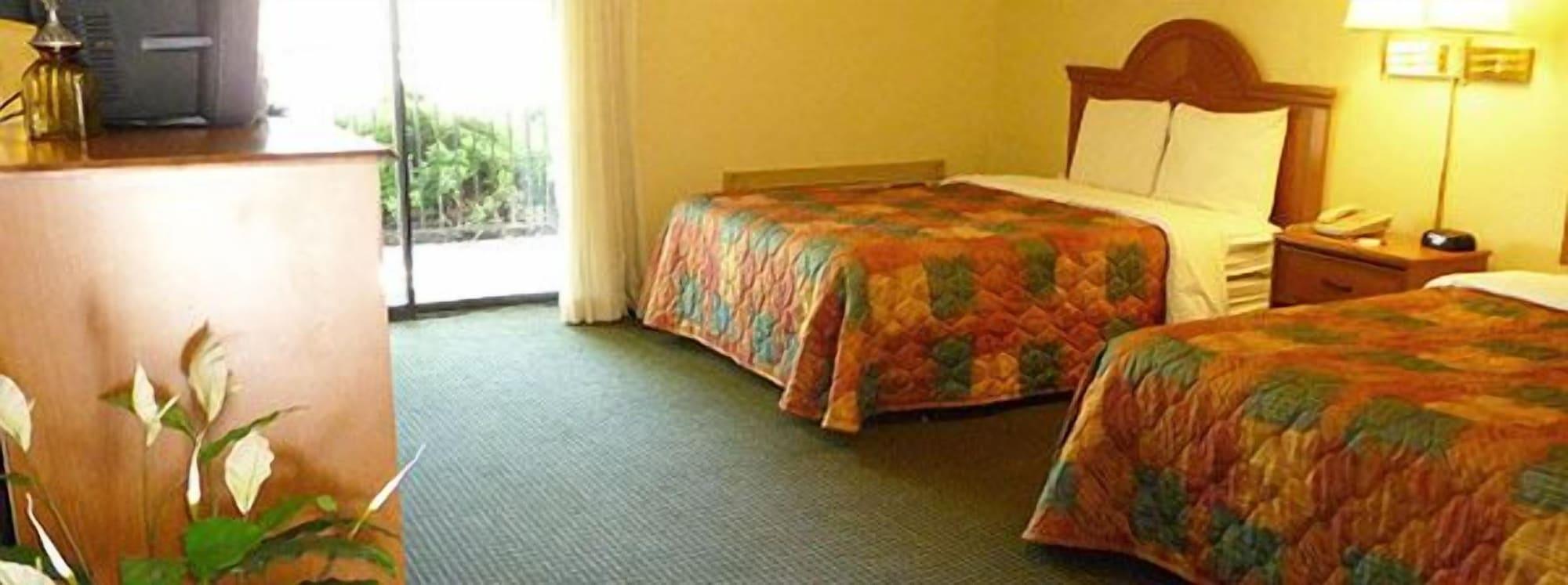 Heritage Inn Express Роузвил Екстериор снимка